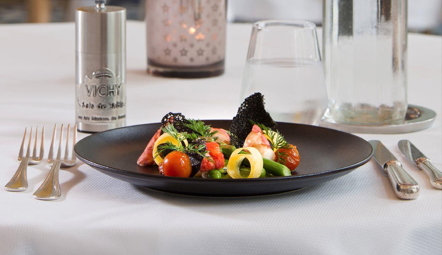 The View Bouznika Hotel Ngoại thất bức ảnh A salad prepared by a private chef