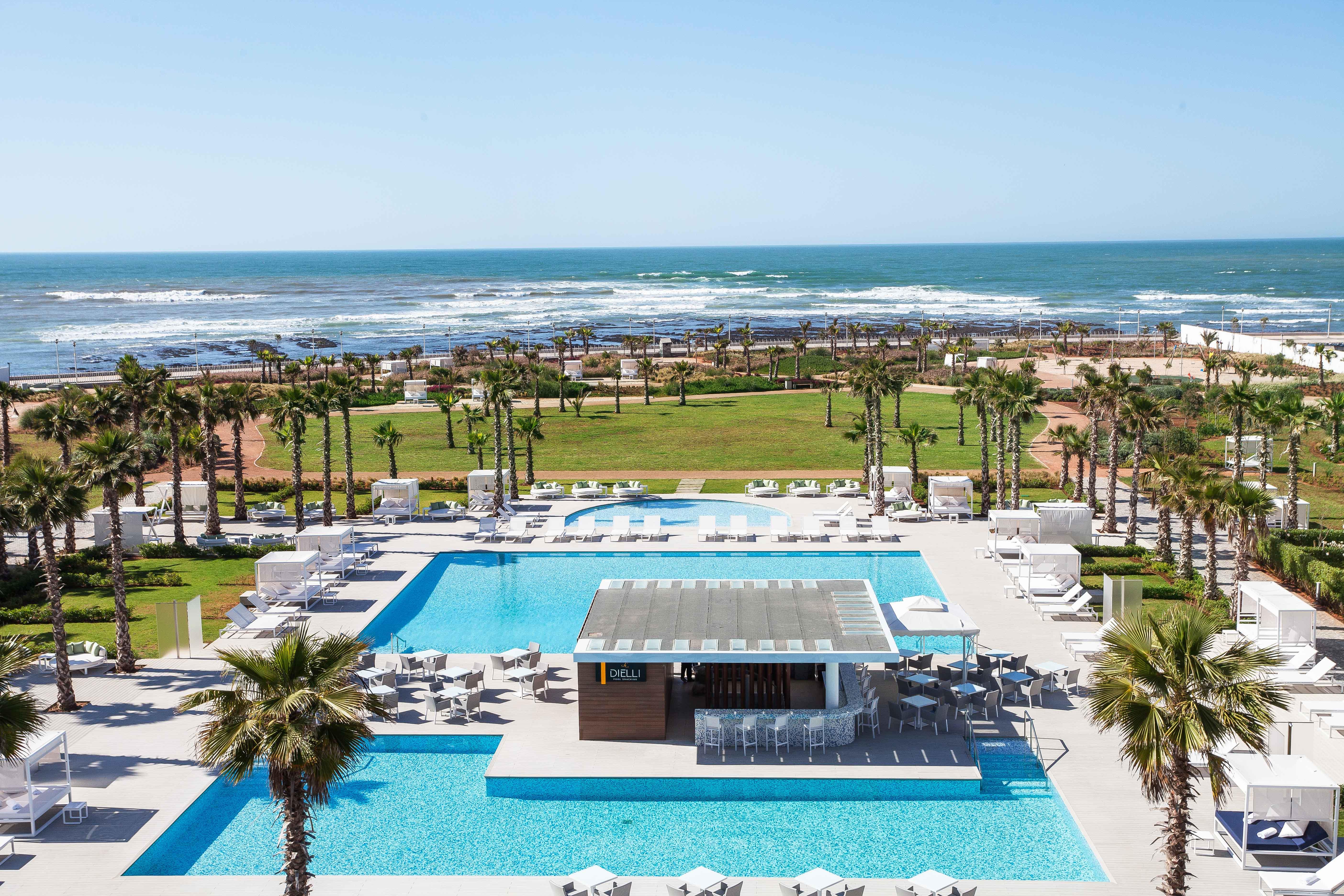 The View Bouznika Hotel Ngoại thất bức ảnh The pool at the Hilton Tel Aviv